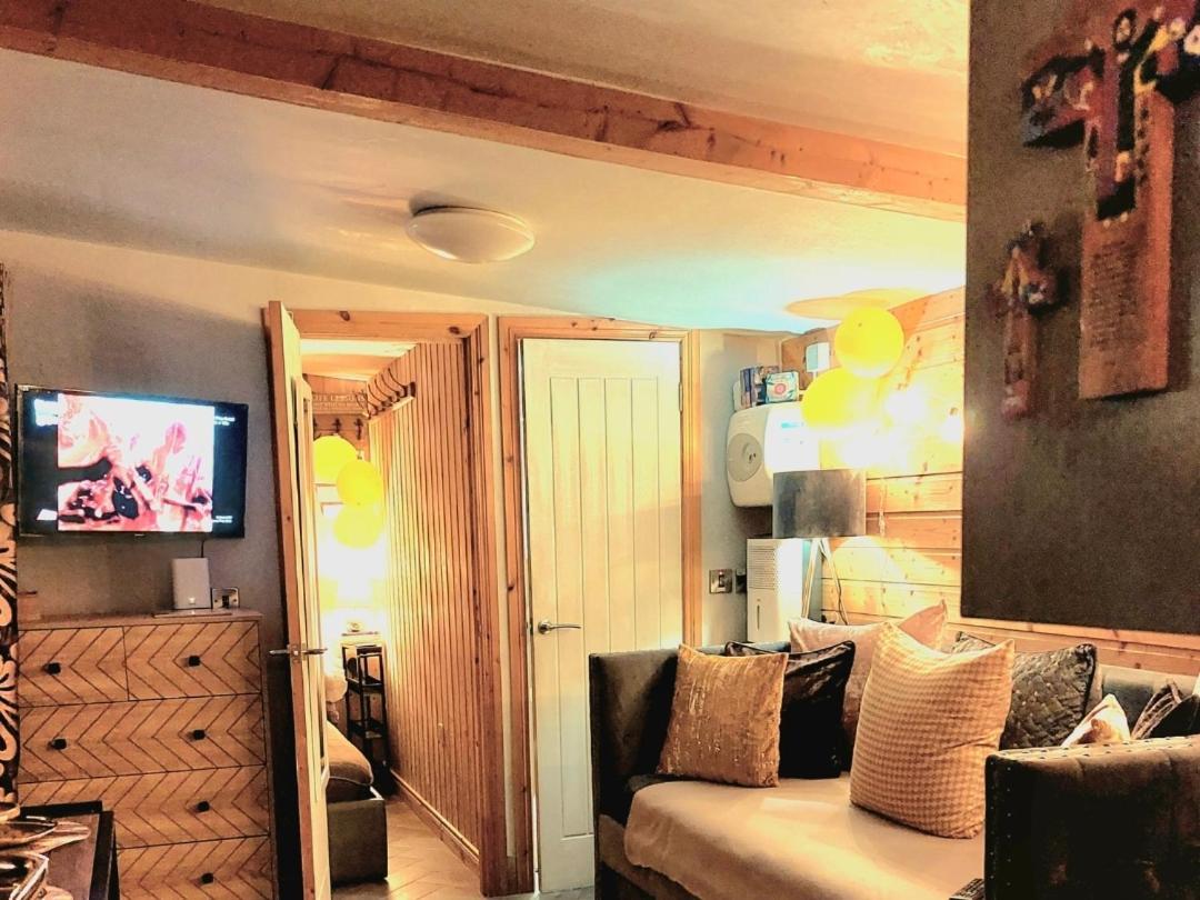 Therapy Lodge Балликасл Экстерьер фото