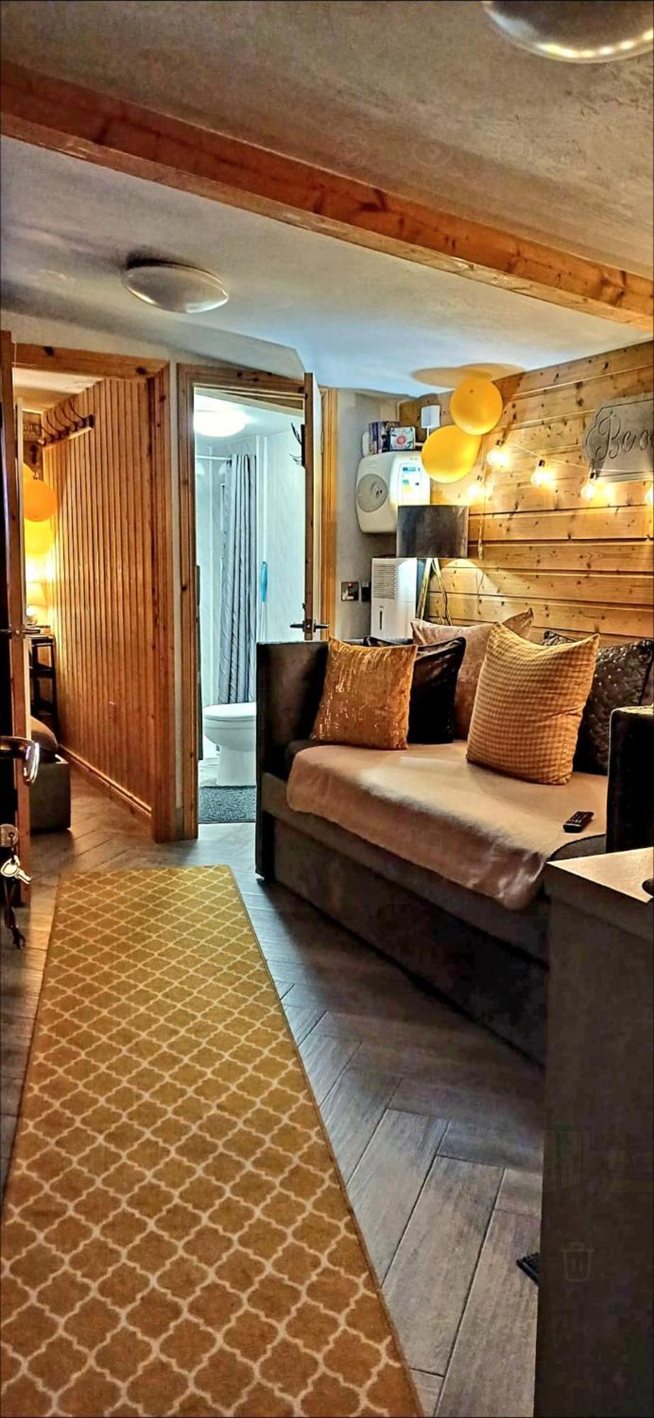Therapy Lodge Балликасл Номер фото